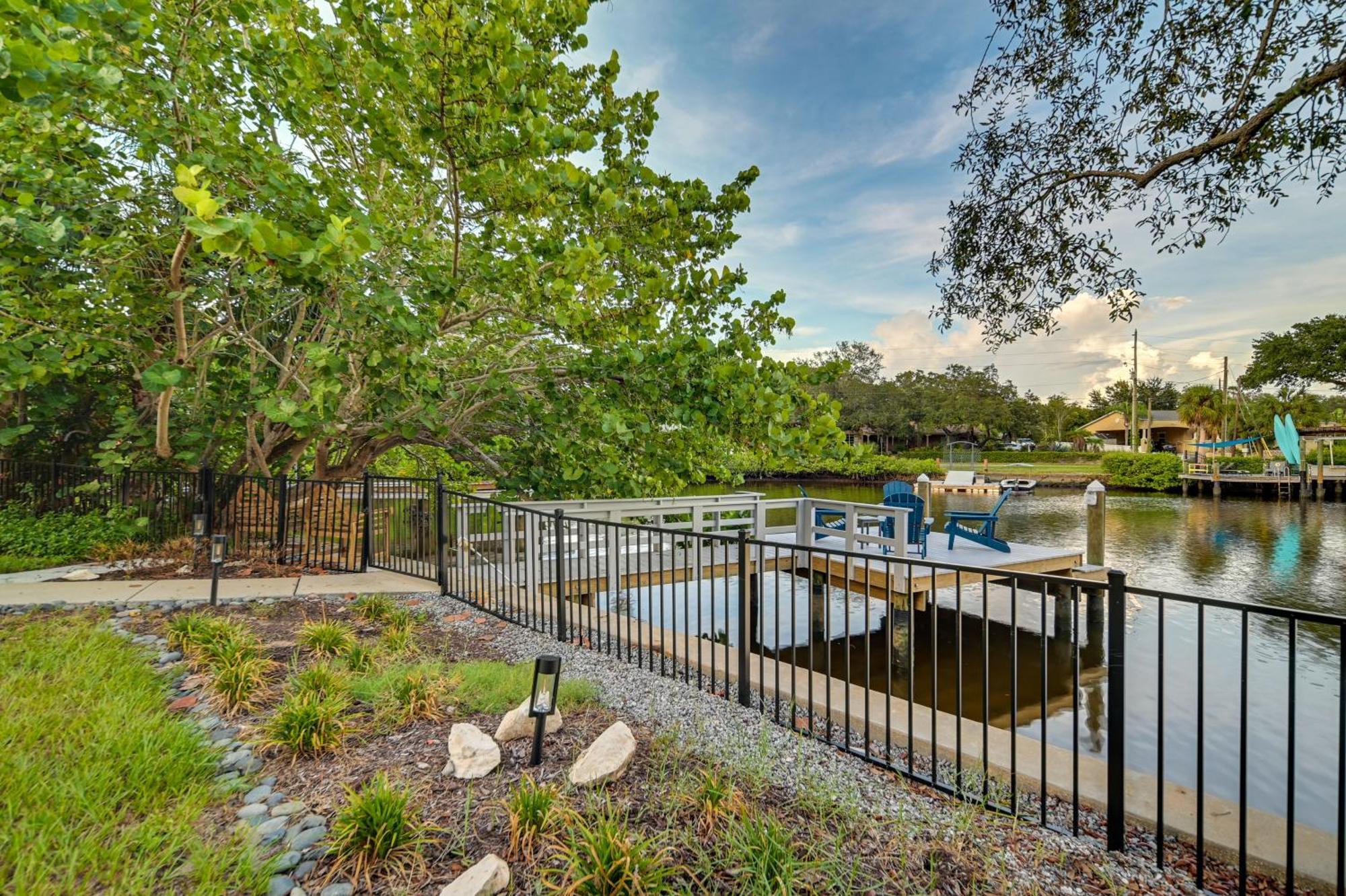 Pet-Friendly Waterfront Home - 2 Mi To Beach! Tarpon Springs Exteriör bild